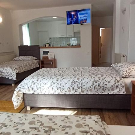 Studio Apartmani Ok Lipik מראה חיצוני תמונה