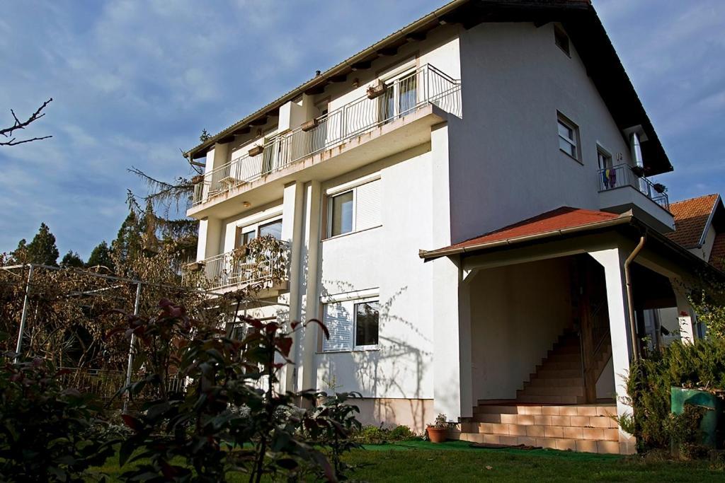Studio Apartmani Ok Lipik מראה חיצוני תמונה